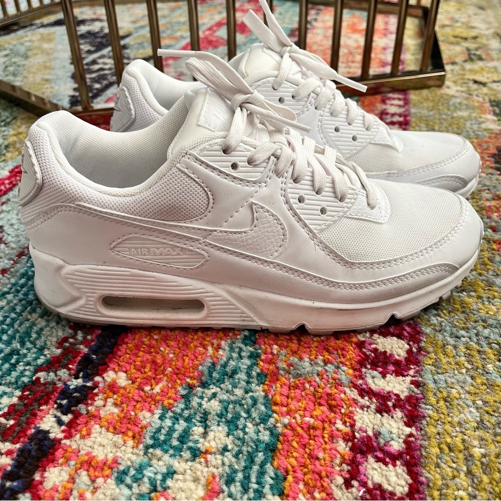 Nike Air Max 90 Training Shoe